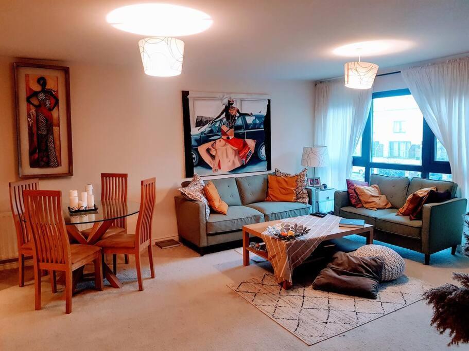 Central Spacious And Secure With A Double Bed Edgware Eksteriør billede